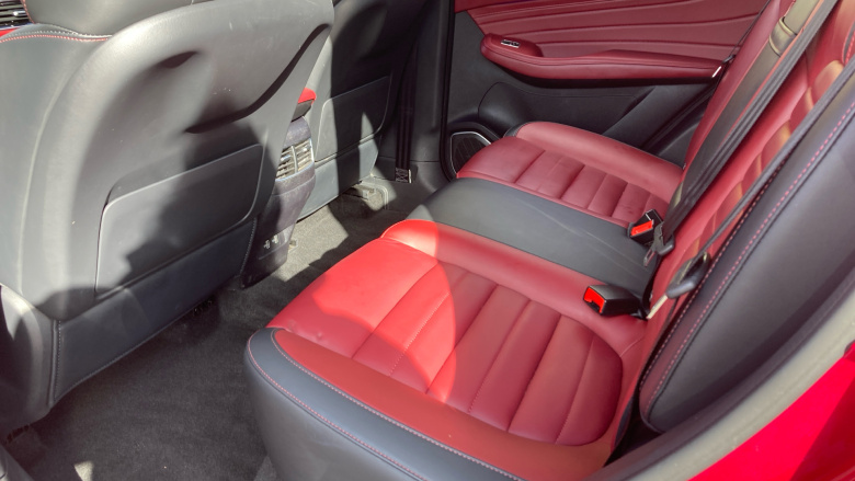 MG Hs 1.5 T-GDI Exclusive 5dr Petrol Hatchback